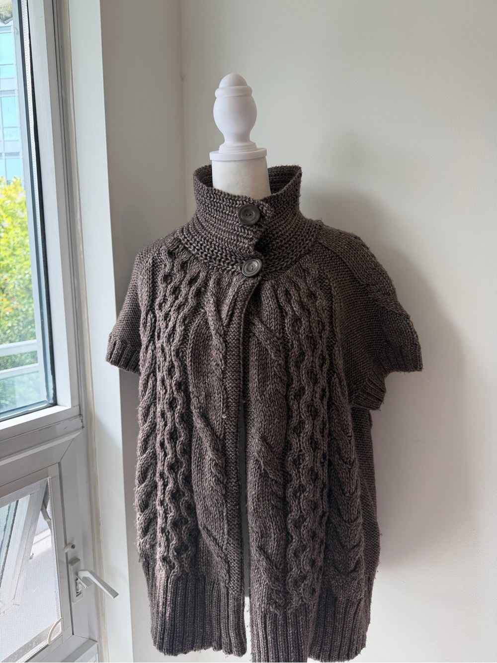 Esprit Brown Cable-Knit Short-Sleeve Cardigan with High Collar - Picture 2 of 6